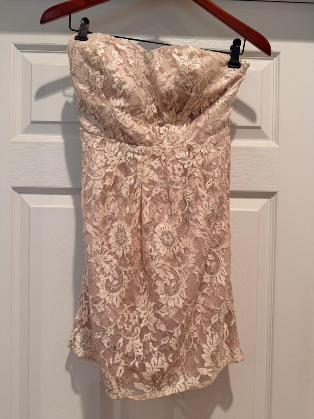 Ark & CO Strapless Lace Dress. Medium